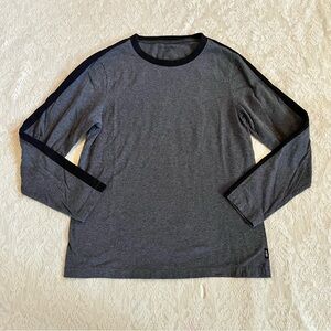 Tomboy X long sleeve stripe sleeve contrast tee